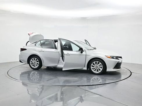 Used 2024 Toyota Camry LE w/ Convenience Package image 46
