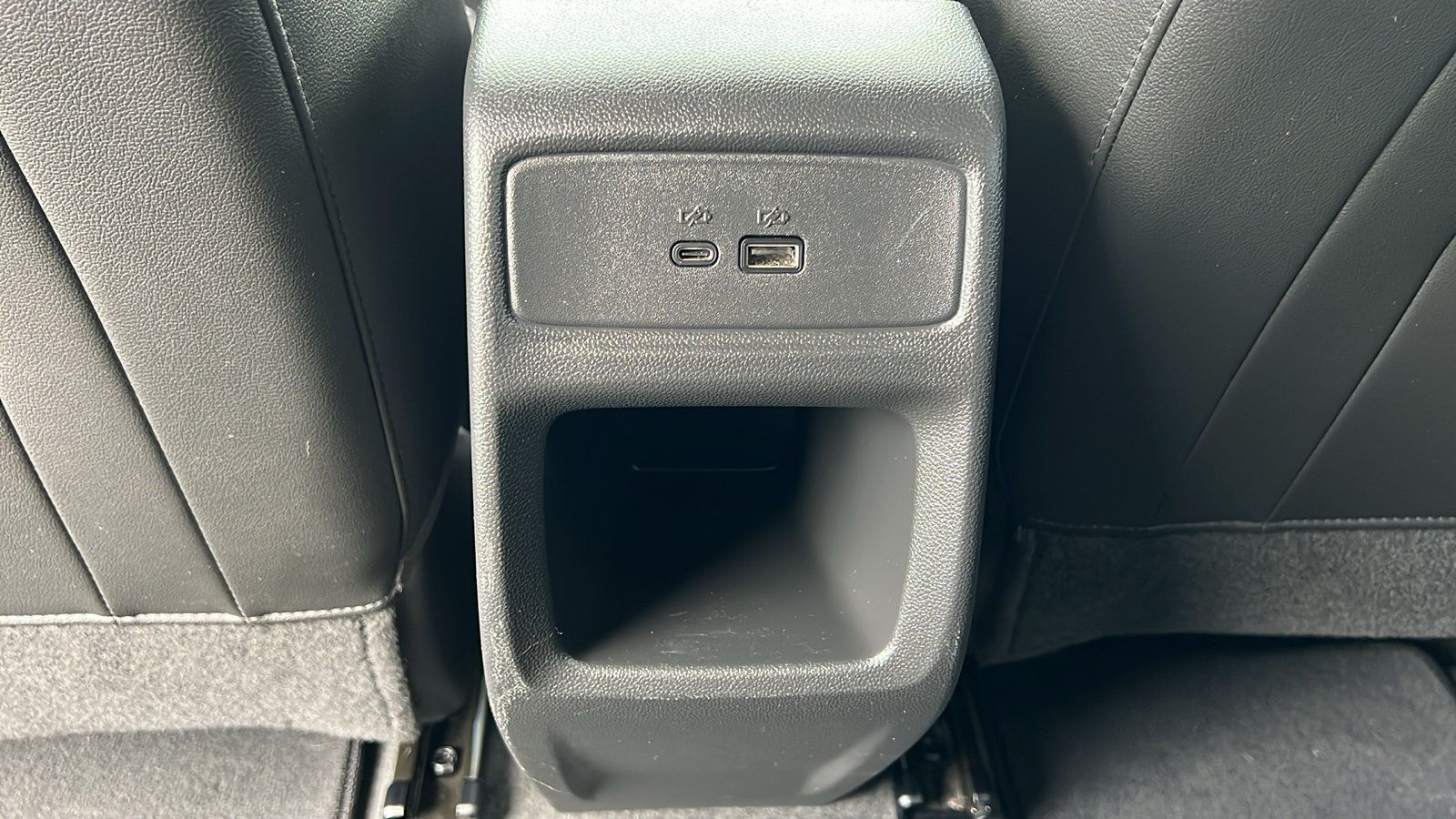 Certified 2025 Chevrolet Trax LT FWD image 14