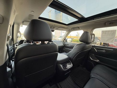 Used 2025 INFINITI QX80 Sensory image 26