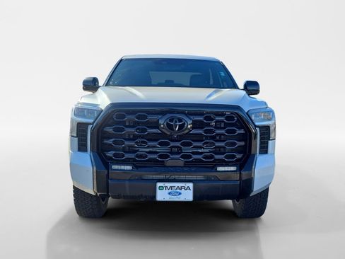 Used 2022 Toyota Tundra Platinum image 9