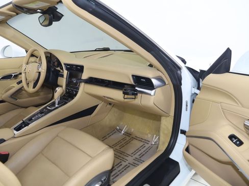 Used 2014 Porsche 911 Carrera image 57