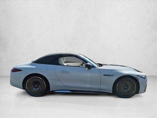 Used 2026 Mercedes-Benz Maybach SL 680 image 4