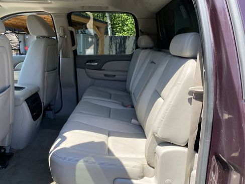 Used 2008 GMC Sierra 2500 SLT w/ Sun And Navigation Package AWD/4WD image 16