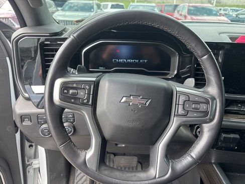 Used 2023 Chevrolet Silverado 1500 RST w/ Convenience Package II AWD/4WD image 10