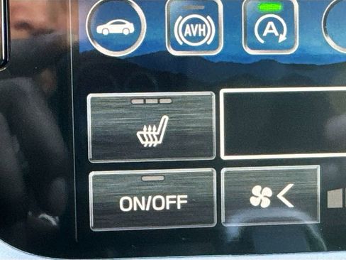 Certified 2025 Subaru Outback Premium image 28