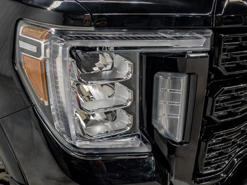 Used 2020 GMC Sierra 2500 Denali w/ Denali Ultimate Package AWD/4WD image 43