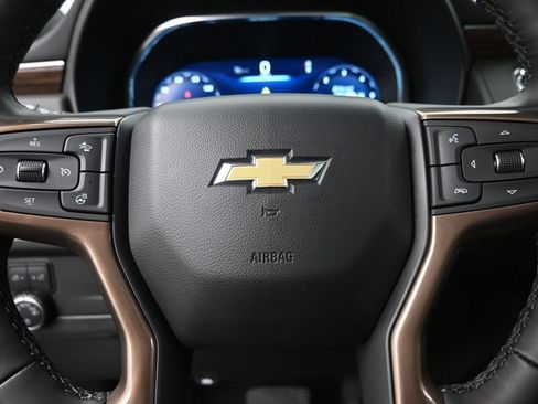 Used 2024 Chevrolet Tahoe High Country AWD/4WD image 19