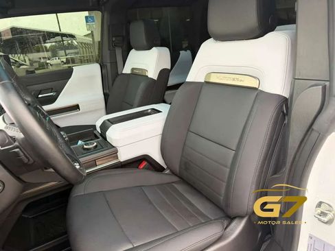 Used 2024 GMC Hummer EV 2X w/ LPO, Illumination Package AWD/4WD image 27