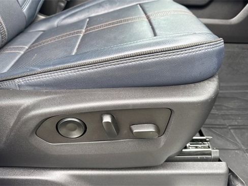 Used 2022 Chevrolet Silverado 1500 High Country w/ High Country Premium Package image 23