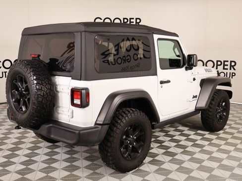 Used 2022 Jeep Wrangler Sport image 18
