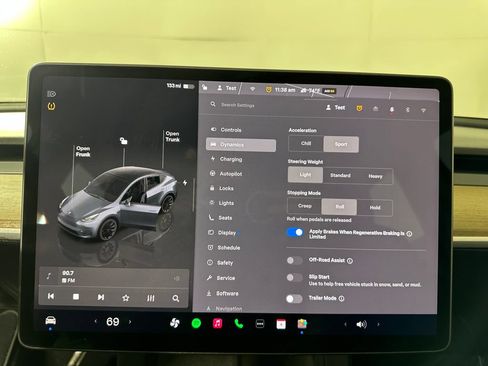 Used 2023 Tesla Model Y Long Range AWD/4WD image 30