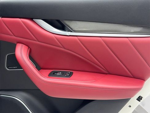 Used 2022 Maserati Levante Modena image 54