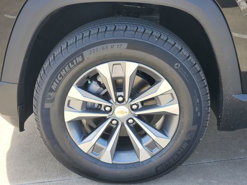 New 2026 Chevrolet Equinox LT image 8