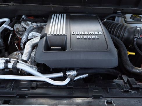 Certified 2024 Chevrolet Silverado 1500 LT w/ True North Edition Plus image 24