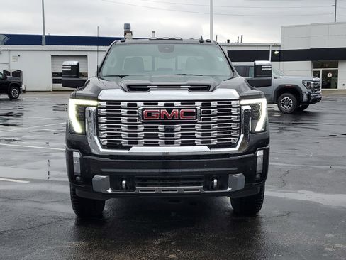 New 2026 GMC Sierra 2500 Denali w/ Denali Reserve Package image 2
