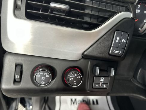 Used 2016 GMC Yukon SLE w/ HD Trailering Package AWD/4WD image 27