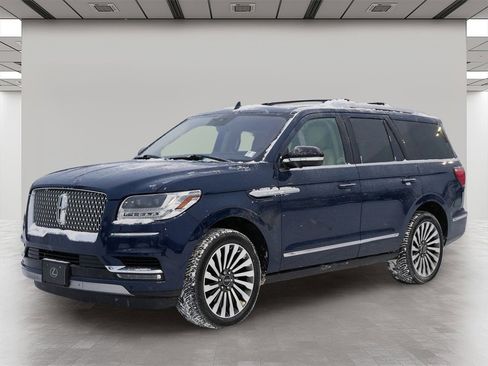 Used 2020 Lincoln Navigator Reserve w/ Luxury Package image 2