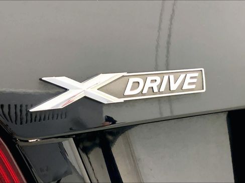Used 2016 BMW 535i xDrive Sedan AWD/4WD image 9