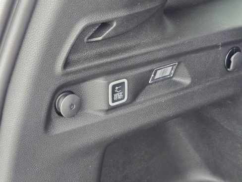 New 2025 Jeep Grand Cherokee L Limited image 17