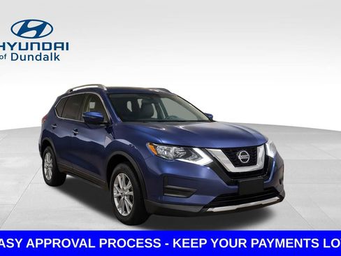 Used 2019 Nissan Rogue SV image 3