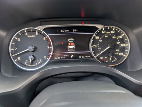 Certified 2025 Nissan Rogue SV AWD/4WD image 23