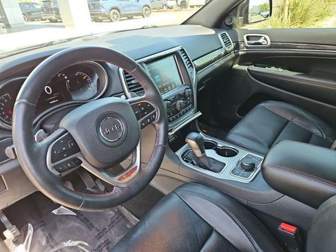 Used 2017 Jeep Grand Cherokee Trailhawk w/ Trailhawk Luxury Group AWD/4WD image 13