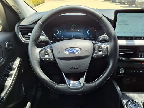 Used 2025 Ford Escape Platinum AWD/4WD image 26