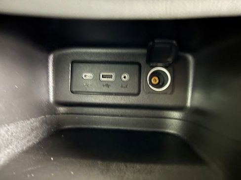 Used 2023 Chevrolet Equinox LT w/ LPO, Floor Liner Package FWD image 22