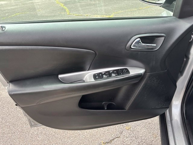 Used 2018 Dodge Journey SE w/ Popular Equipment Group FWD image 15