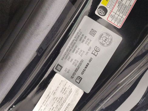 Used 2018 Chevrolet Camaro LT image 30