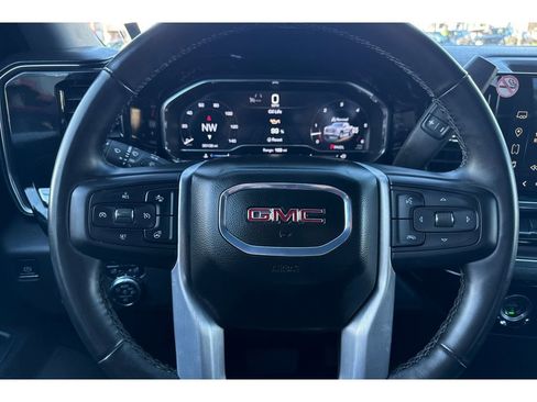 Used 2024 GMC Sierra 1500 SLT image 24