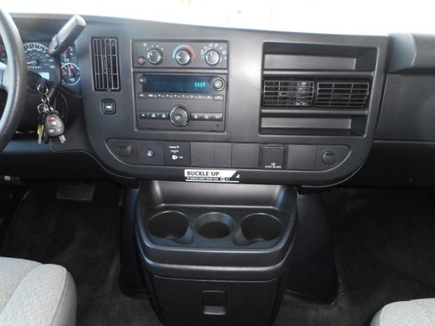 Used 2017 Chevrolet Express 3500 LT w/ LT Preferred Equipment Group image 26