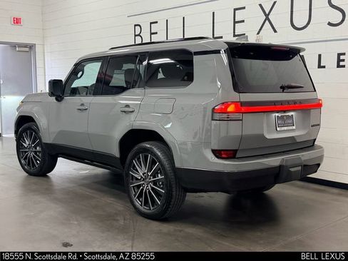 Certified 2026 Lexus GX 550 w/ Accessory Package (2T) AWD/4WD image 6