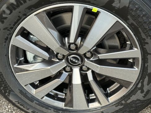 New 2026 Nissan Pathfinder SL image 10