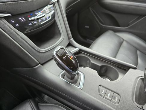 Used 2019 Cadillac XT5 Premium Luxury AWD/4WD image 38