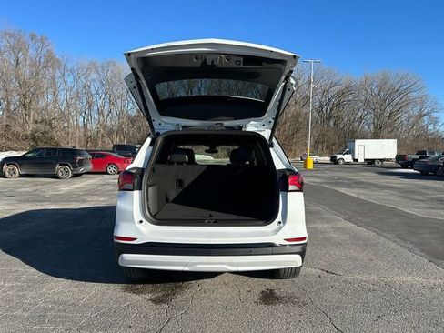 Used 2024 Chevrolet Equinox RS image 17