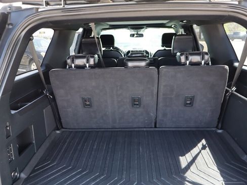 Used 2021 Ford Expedition Max Limited AWD/4WD image 14