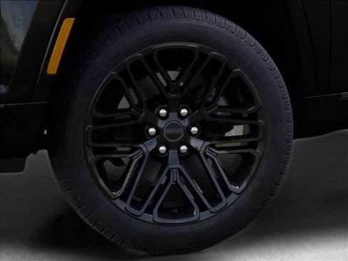 New 2026 Jeep Grand Wagoneer L Limited AWD/4WD image 9