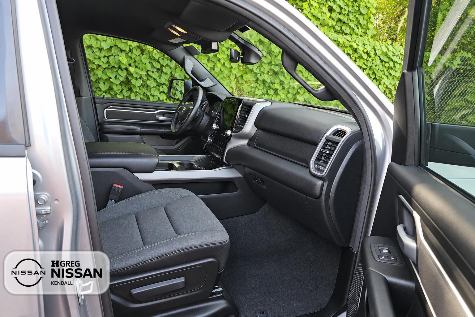 Used 2023 RAM 1500 Big Horn AWD/4WD image 8