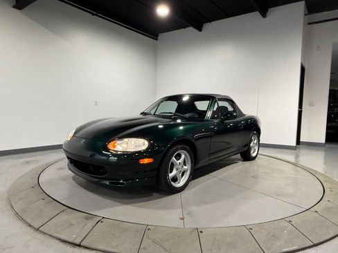 Used 1999 MAZDA MX-5 Miata image 5