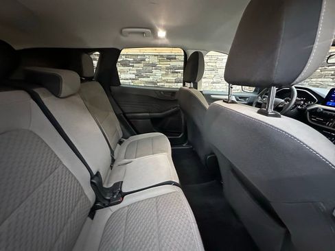 Used 2022 Ford Escape SE w/ Cold Weather Package image 31