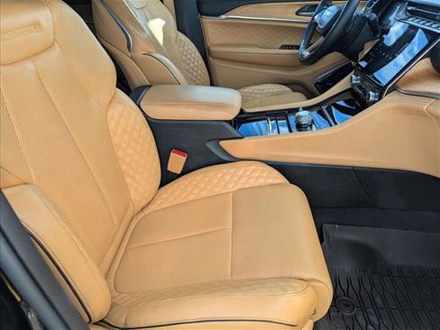 Used 2021 Jeep Grand Cherokee L Summit AWD/4WD image 23