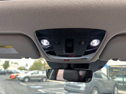 New 2025 Kia Niro Wave w/ Wave Preserve Package image 26