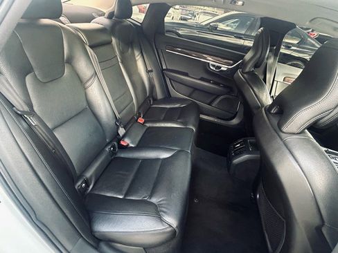 Used 2019 Volvo S90 T5 Momentum image 15