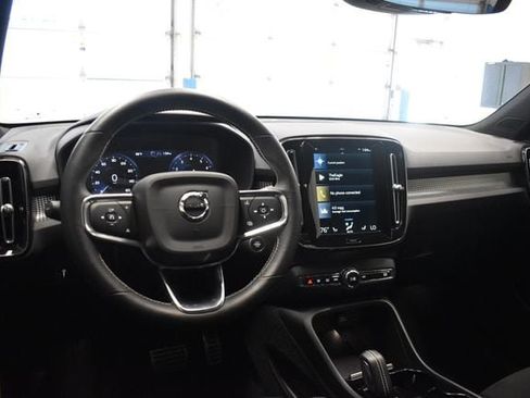 Used 2021 Volvo XC40 T5 R-Design w/ Advanced Package AWD/4WD image 23