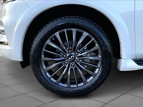 Used 2023 INFINITI QX80 Premium Select w/ Cargo Package image 11