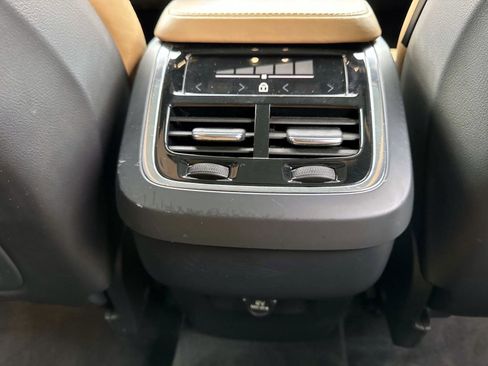 Used 2018 Volvo XC90 T6 Inscription w/ Convenience Package image 19