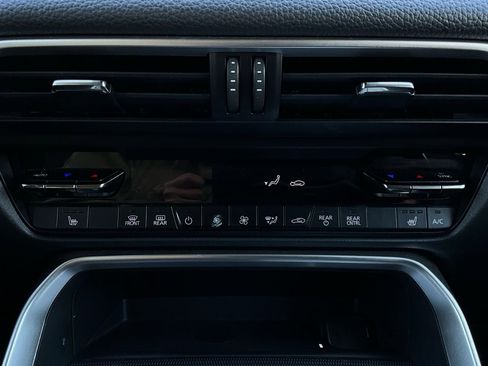 Used 2025 MAZDA CX-70 3.3 Turbo w/ Preferred Package image 29