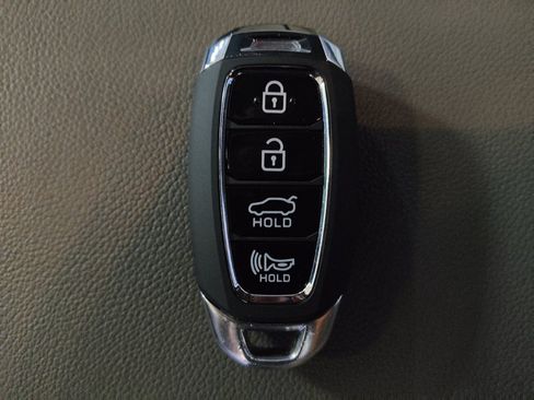 Used 2023 Hyundai Elantra SEL w/ Cargo Package FWD image 32