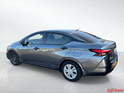 Used 2020 Nissan Versa S FWD image 3